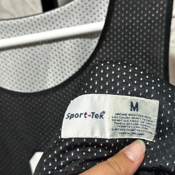 Youth boys size medium jersey shirt #8 - Picture 2 of 5